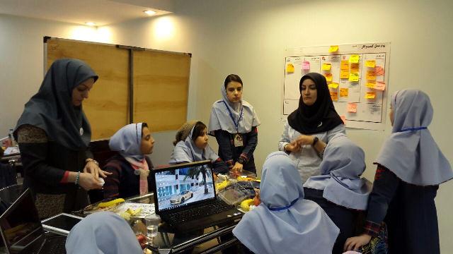 کارآفرینی دانش آموزان مجتمع طاهره با مشارکت بومینو کاشف